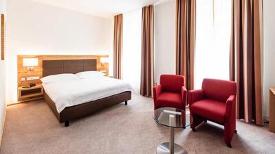 Central City Hotel Rochat