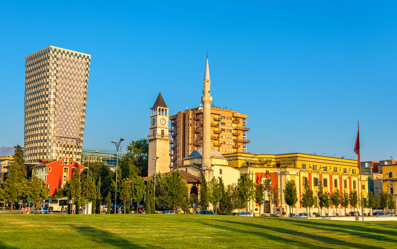 Merece la pena visitar Tirana